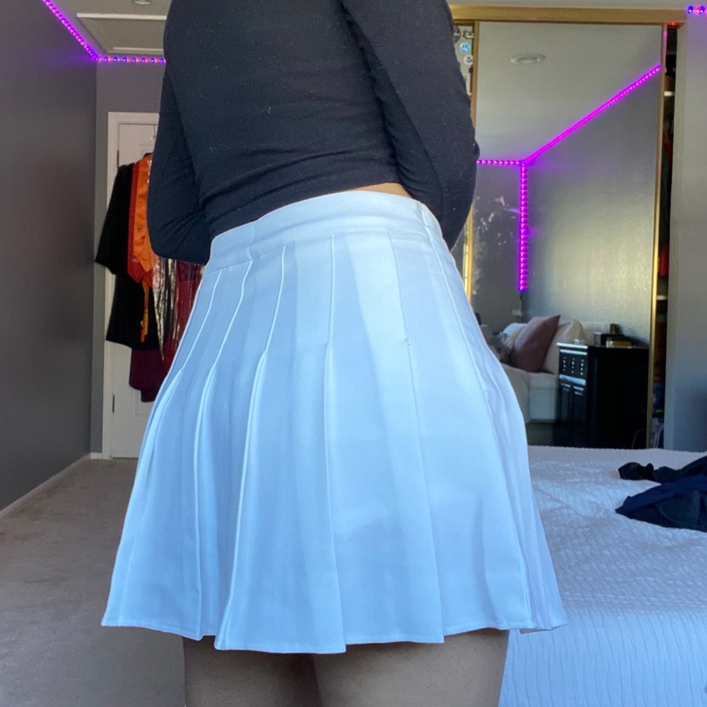 White Pleated Tennis Skater Skirt - Picture 4 of 4